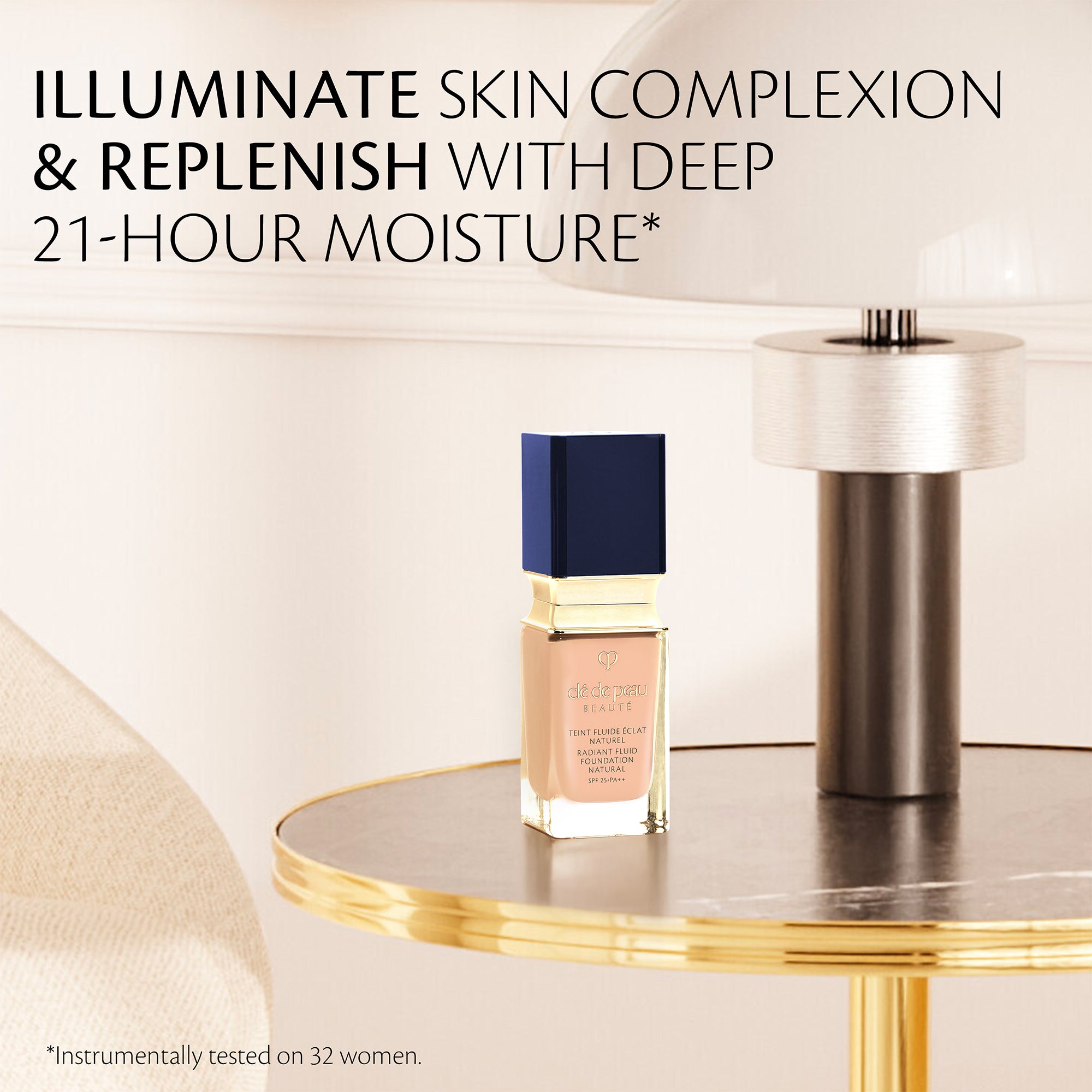 Radiant Fluid Foundation Natural
